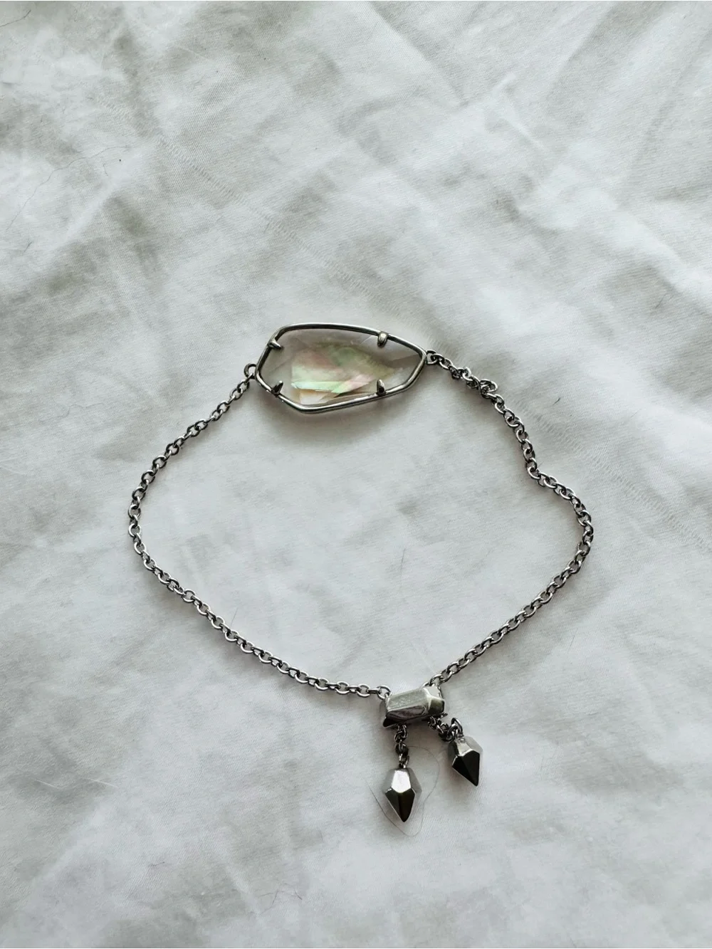 Kendra Scott Silver Chain Bracelet with Iridescent Teardrop Stone